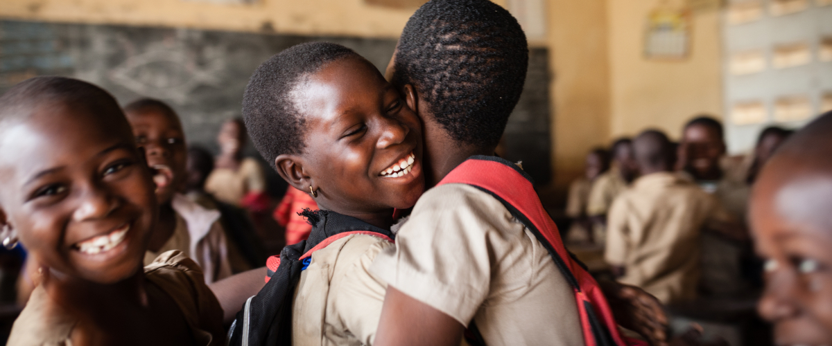 Handicap International, solidarité, droits humains, Construisons ensemble, société inclusive, personnes handicapées, pauvreté, exclusion, victimes de conflits, catastrophes, différence, inclusion, journée mondiale des personnes handicapées, modèle solidaire et inclusif, besoins