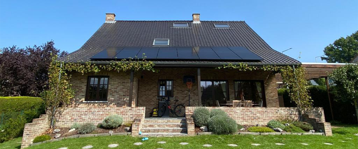 Eco Habitat Lux, bornes de recharge à domicile, électricité, combinaison de l’énergie solaire, énergie renouvelable, photovoltaïque, construction durable, énergie solaire, économies d’énergie