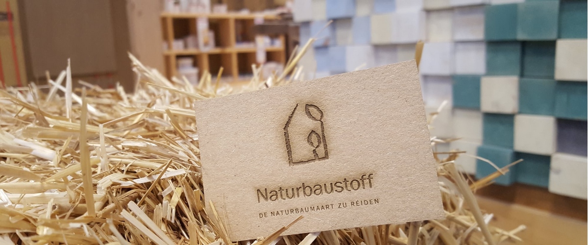 Naturbaustoff, efficacité énergétique, écologie, circularité, construction « Bois-Terre-Paille », construction durable, Beki, circuits courts, coopérative énergétique, monde plus équitable et plus respectueux de l’environnement, Peintures Robin, couleur Verdello, l’huile de lin Luxlin, isolation thermique et acoustique, matériaux de construction naturels écoresponsables