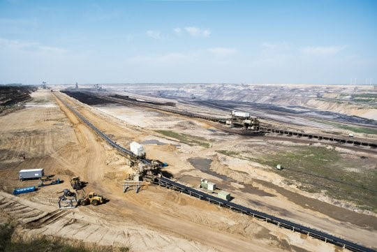 En Allemagne, des villages entiers sont rasés pour laisser place à de gigantesques mines de charbon