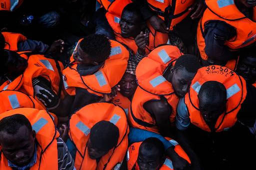 Laissez passer ! Vos barrières tuent.