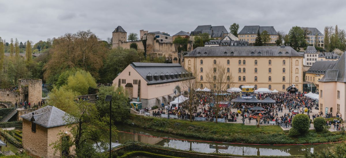 Depuis 2019, la Duckrace est organisée sur le site de Neimënster à Luxembourg-ville