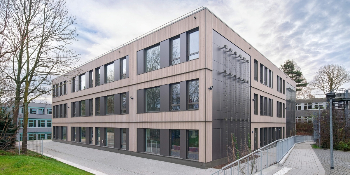 Le lycée Heisenberg de Dortmund est le premier bâtiment modulaire d'Allemagne à utiliser de l'acier vert.