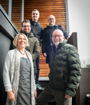 (de bas en haut) - Patricia Streber, Christophe Delattre, Julien Blaise, Tony Russo et Arnaud Etur