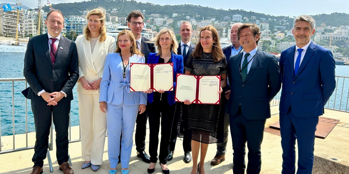 Serge Wilmes (au centre de la photo) était présent à la Conférence de Nice sur les Océans. Le Luxembourg, bien que sans littoral, y a défendu un engagement résolu pour la durabilité marine.