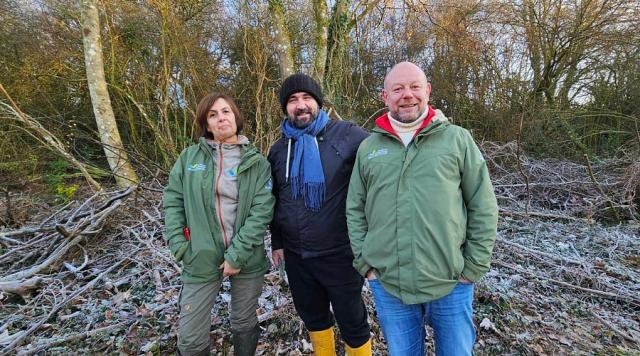 Frédéric Liégeois, entouré par Claudine Felten et Nicolas Hormain (natur&ëmwelt)