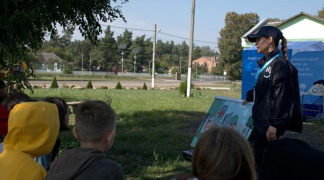Les équipes HI de Poltava ont organisé un quizz spécial (quest) pour les IDP (adultes + enfants) afin de les sensibiliser aux dangers des munitions explosives