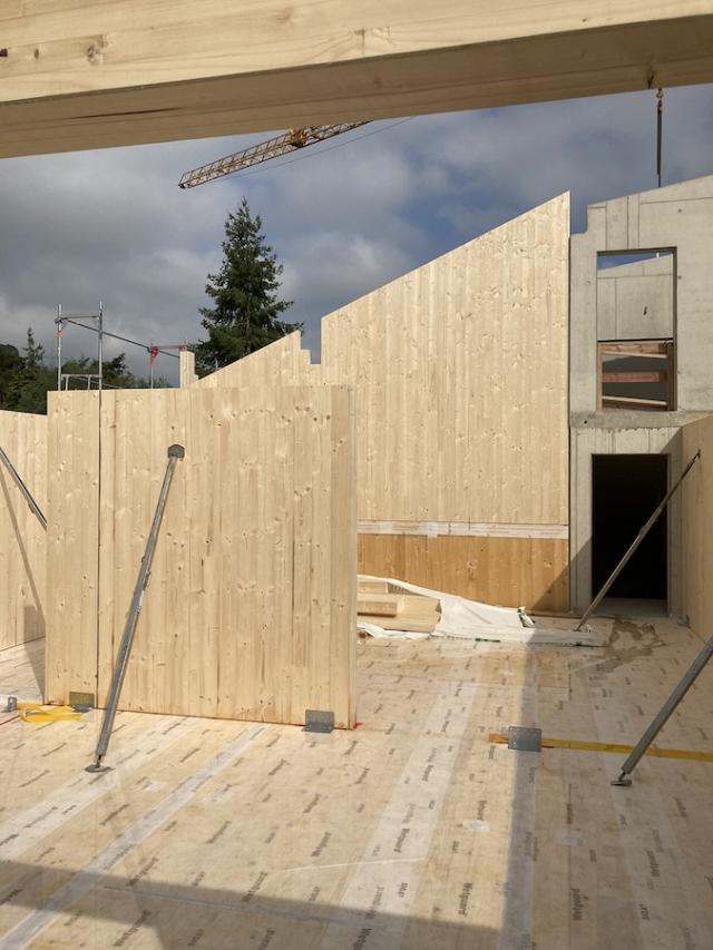 Les étages dédiés aux logements sociaux sont intégralement construits en bois dans le bâtiment de Gosseldange.
