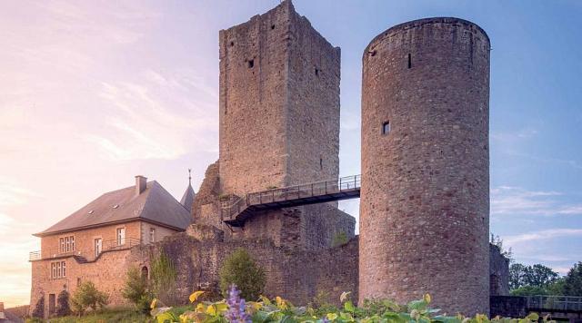 Château d'Useldange - La seigneurie d'Useldange a été créée vers 1100