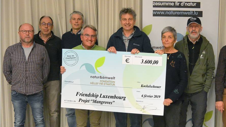 Remise de chèque dans le cadre de la journée nationale de l'arbre 2018.