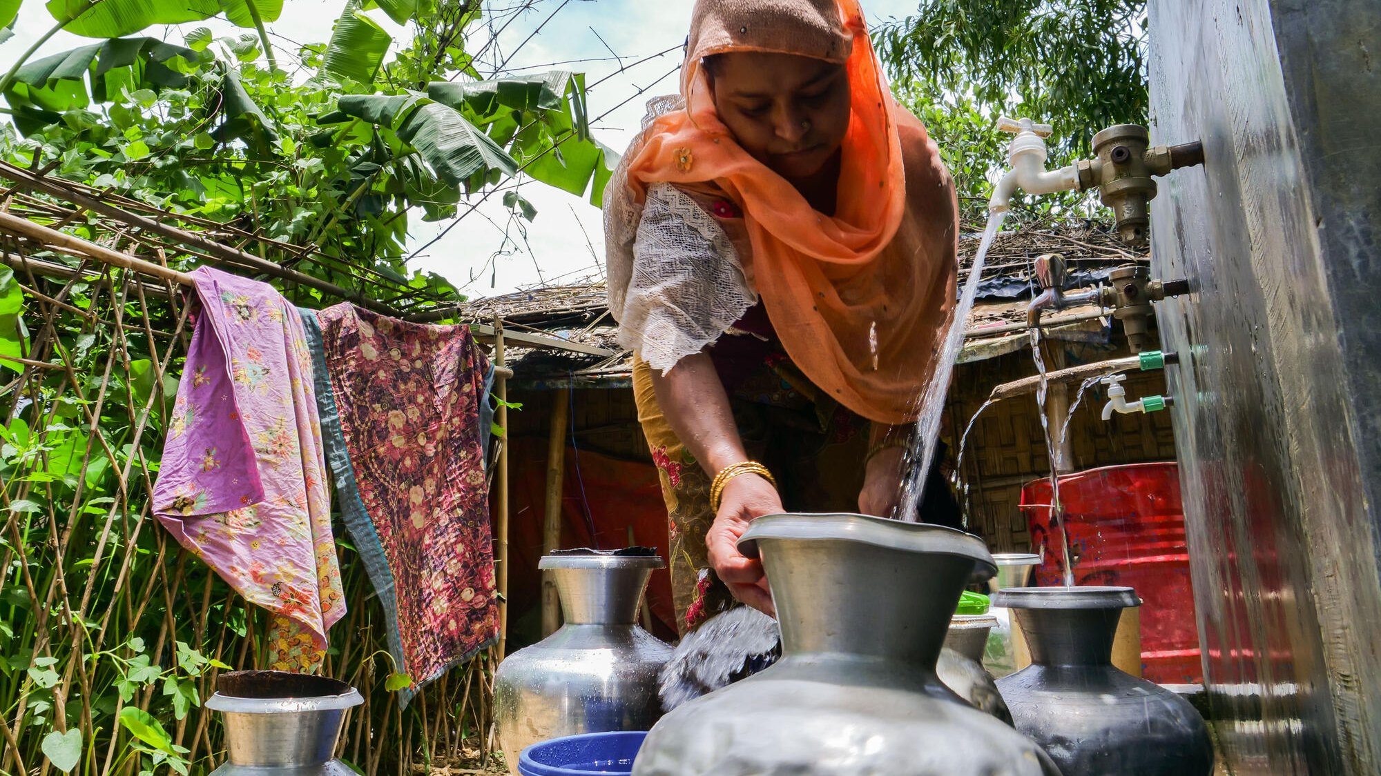 International : MSF préserve la santé des populations grâce à l'eau propre
