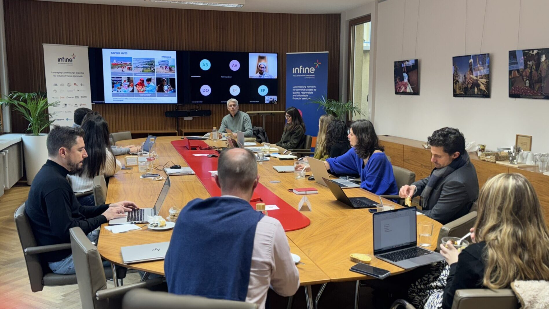 Bridging gaps in basic services : lessons from Bangladesh