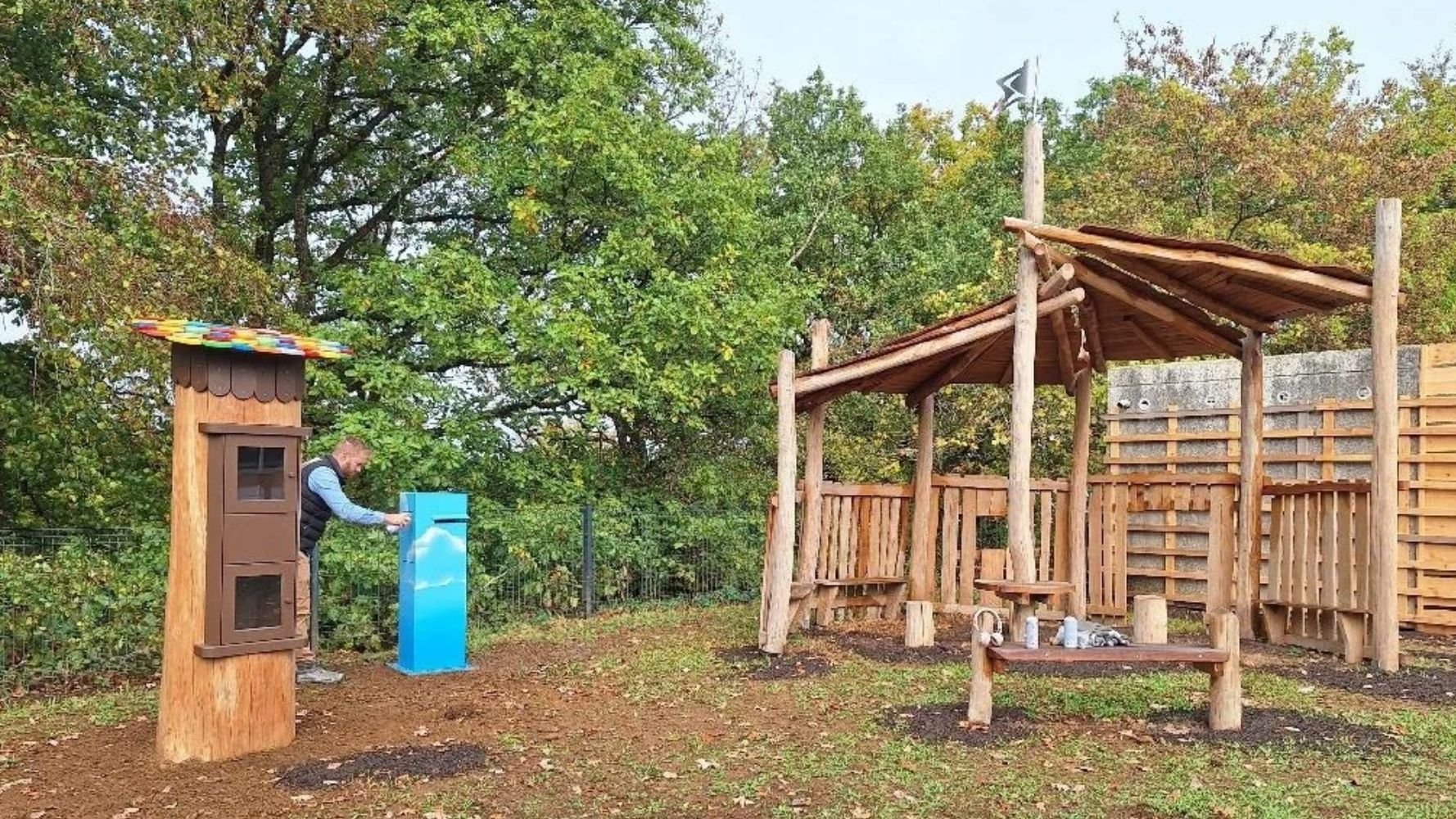 Schifflange inaugure un Trauerpark bâti avec le bois de sa forêt