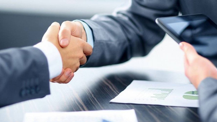 Polygone recrute !