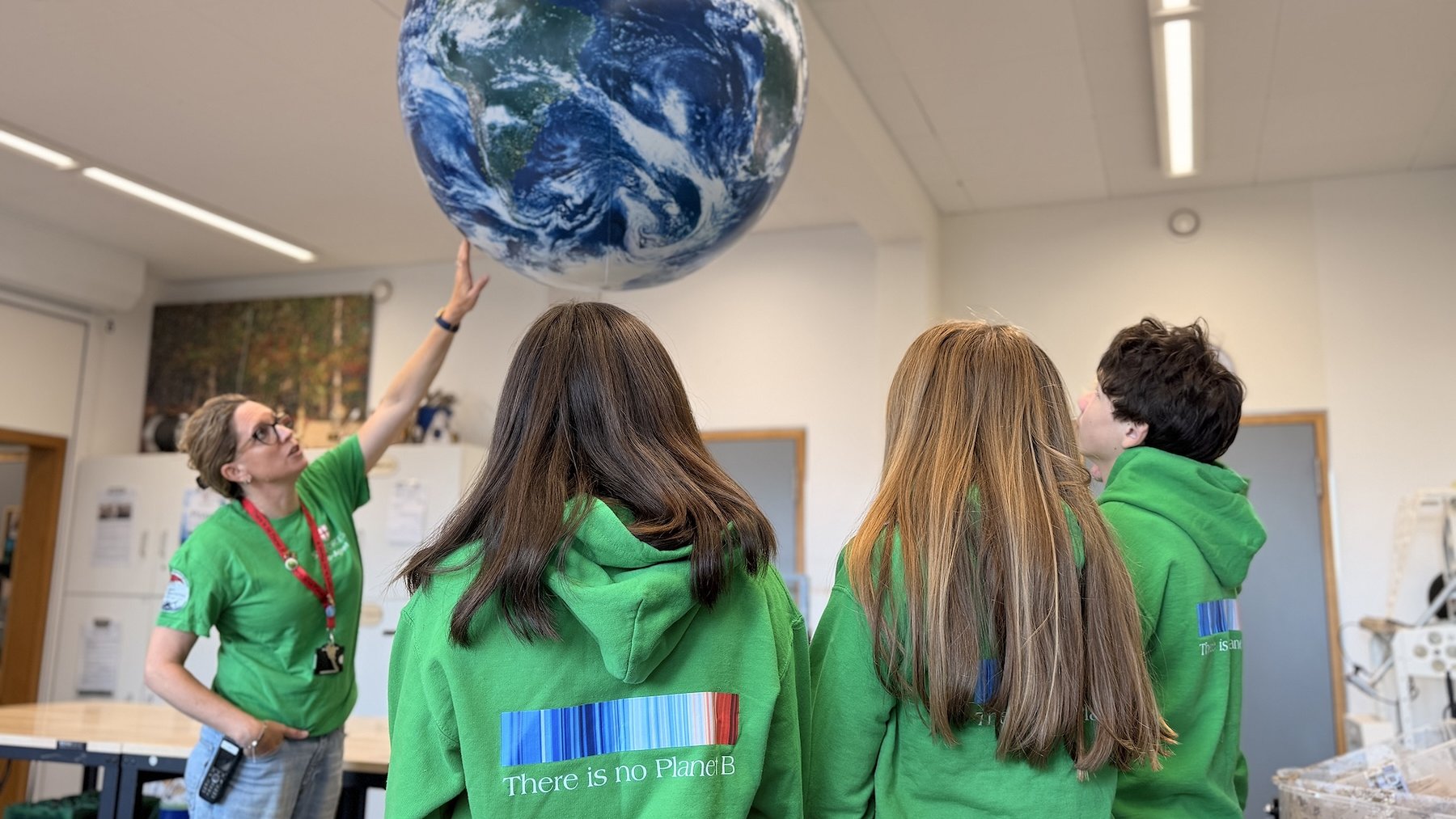 Des pôles à l'espace : les élèves de St George's face aux ressources limitées