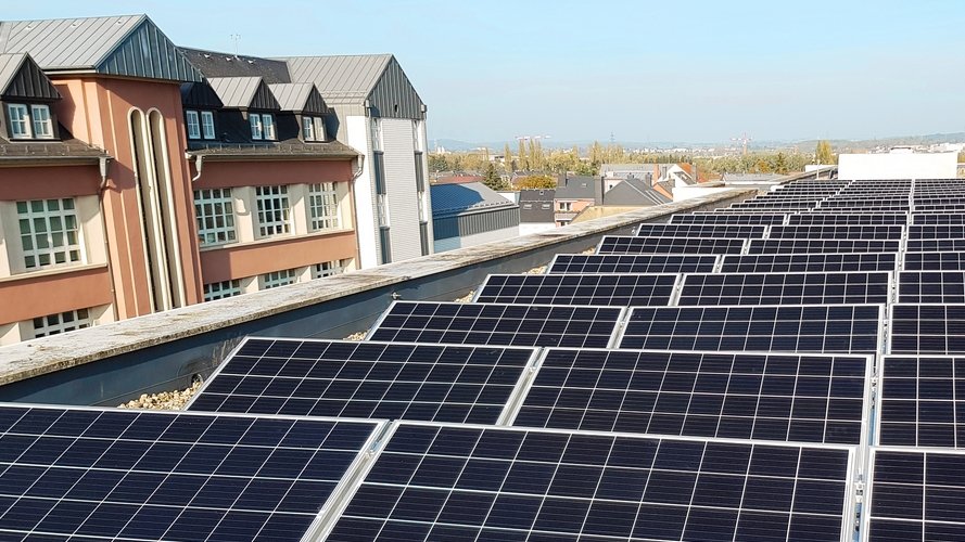Schifflange exploite le potentiel énergétique de ses toitures