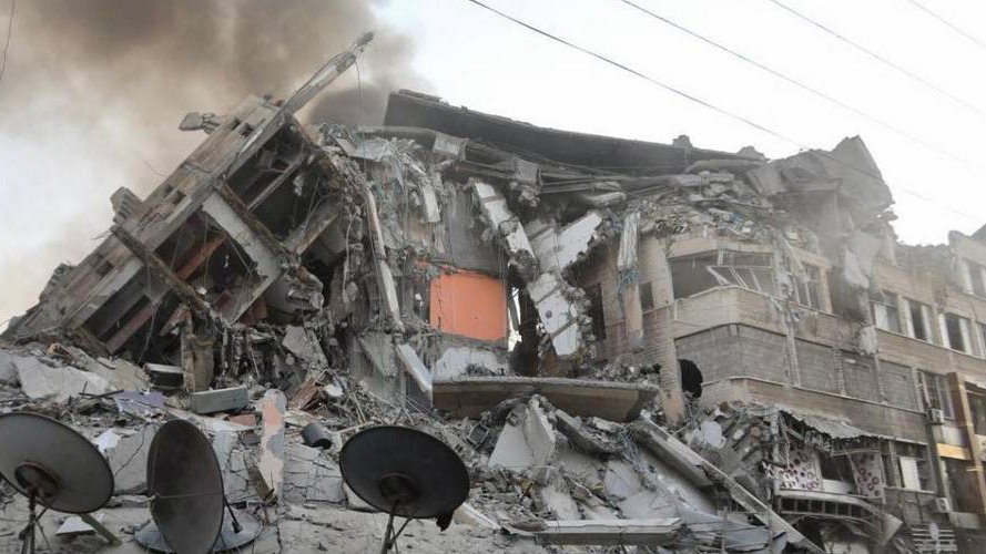 Les puissants bombardements d'Israël poussent Gaza vers la catastrophe