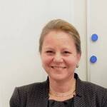 Denise Richard : Directrice