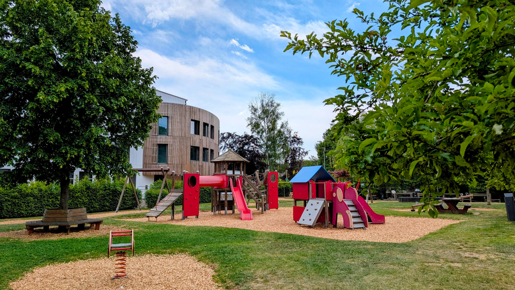 Elisabeth renforce sa présence locale