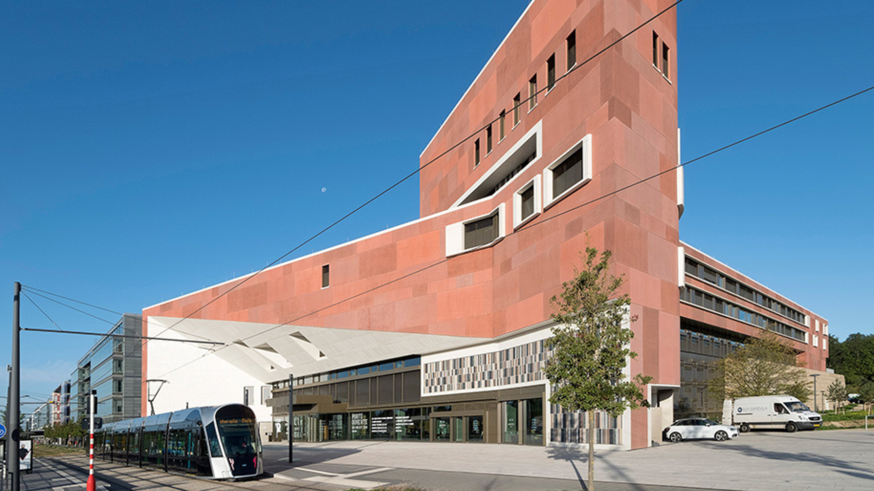 Architecture de la Bibliothèque nationale du Luxembourg : un projet emblématique