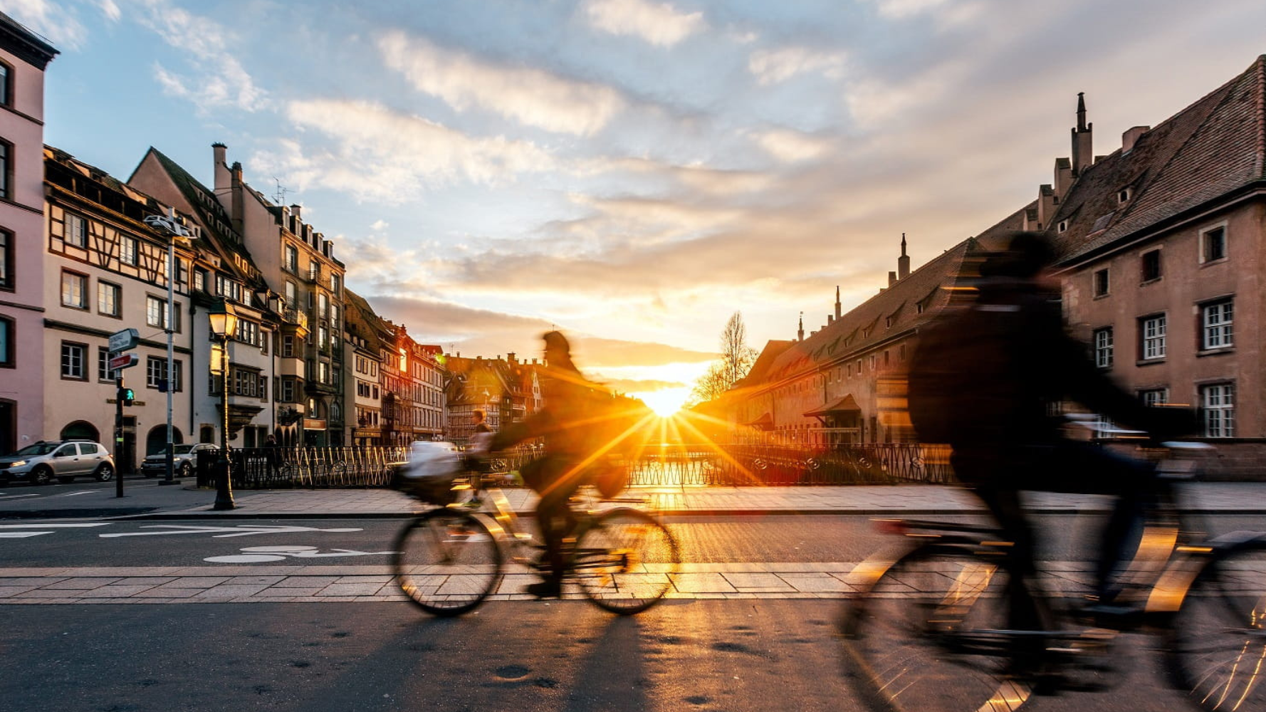 Urban mobility : Where cars and cities coexist