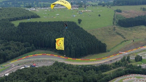 Greenpeace entre dans la course