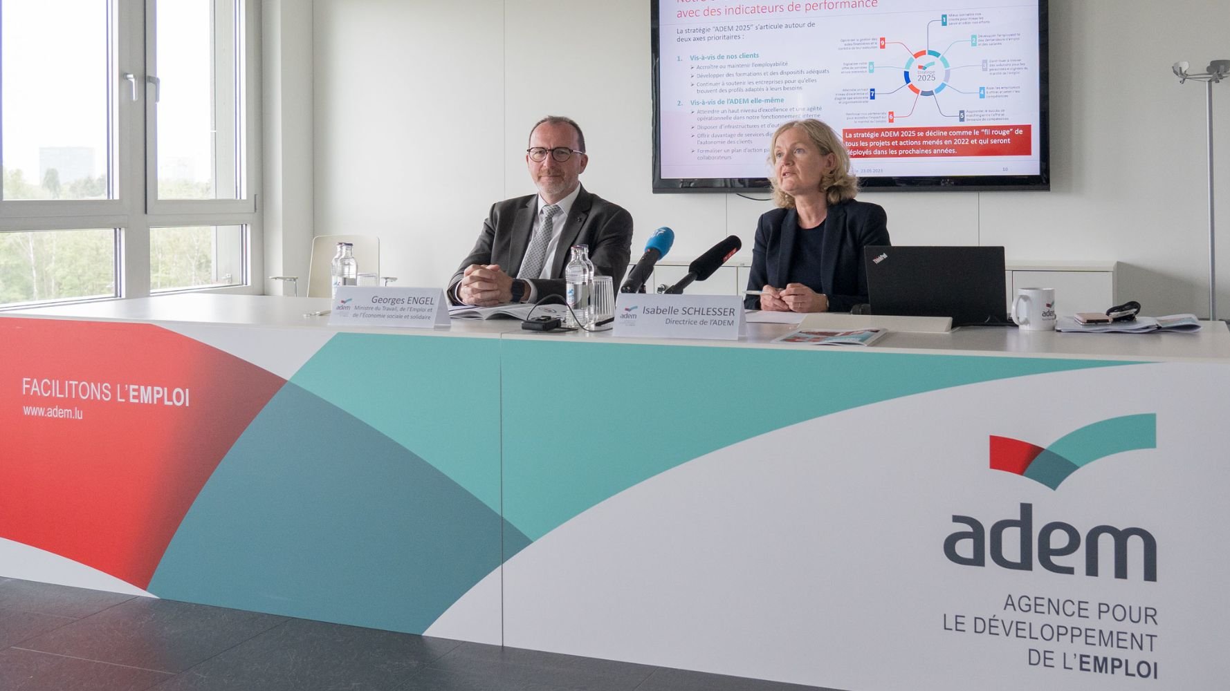 Georges Engel, ministre du Travail, de l'Emploi et de l'Économie sociale et solidaire ; Isabelle Schlesser, directrice de l'Agence pour le développement de l'emploi (ADEM)
