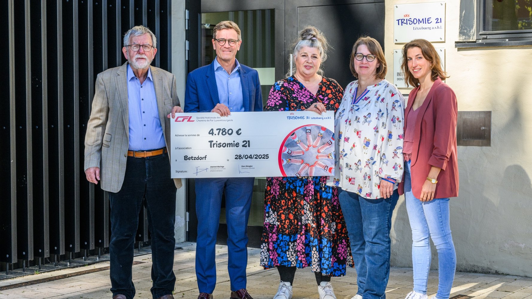 Les CFL collectent 9.380 euros pour deux initiatives solidaires locales