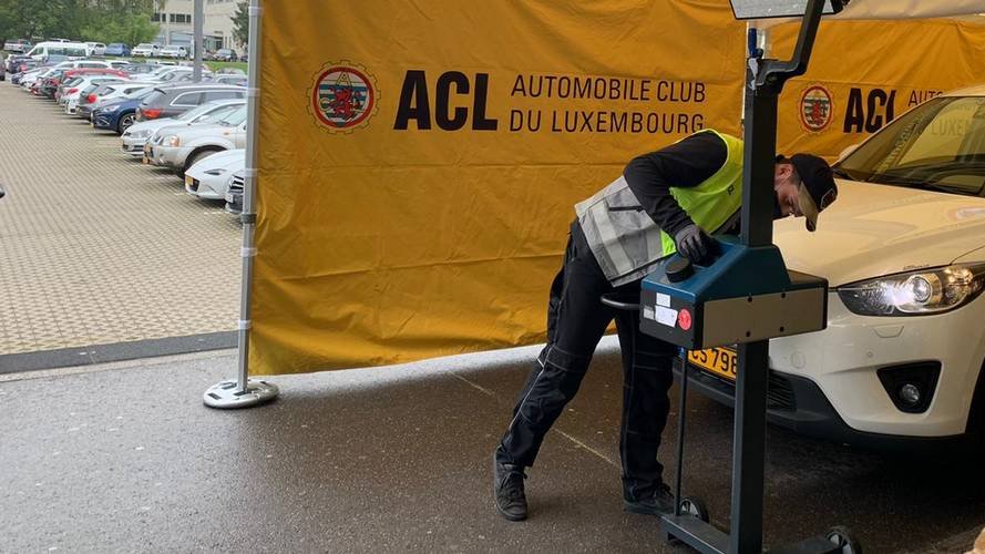 Contrôle des pneus, batteries et phares : un franc succès !