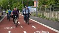 Un revêtement rouge pour plus de sécurité sur la piste cyclable PC8