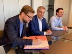 (de g. à dr.) Jean-Michel Campanella, président de "Mieterschutz Lëtzebuerg" ; Claude Meisch, ministre du Logement et de l'Aménagement du territoire ; Fabio Spirinelli,"Mieterschutz Lëtzebuerg"